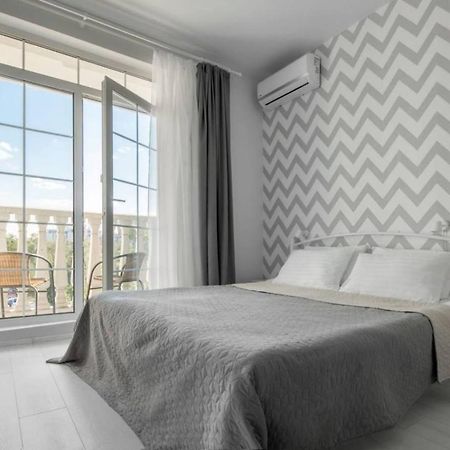 Comfort House Kiev Bagian luar foto